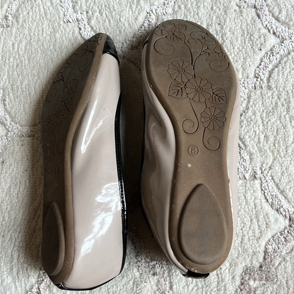 Patent style ballet shoes - Picture 4 of 6